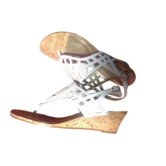 SOLD White Kelly & Katie Wedge heel Sandals size 9 NWOT - Picture 4 of 6
